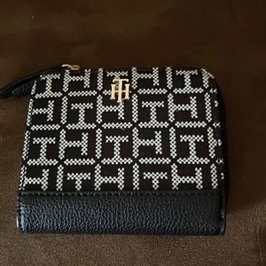 Tommy Hilfiger Wallet
